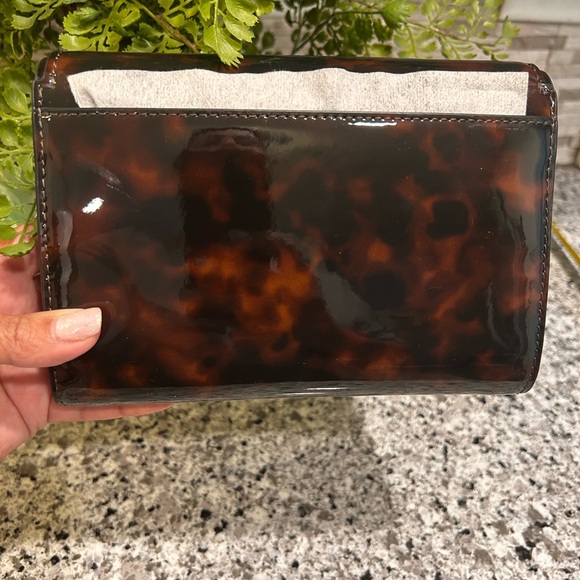 Tory Burch Tortoise Patent Chain Wallet - Picture 14 of 15